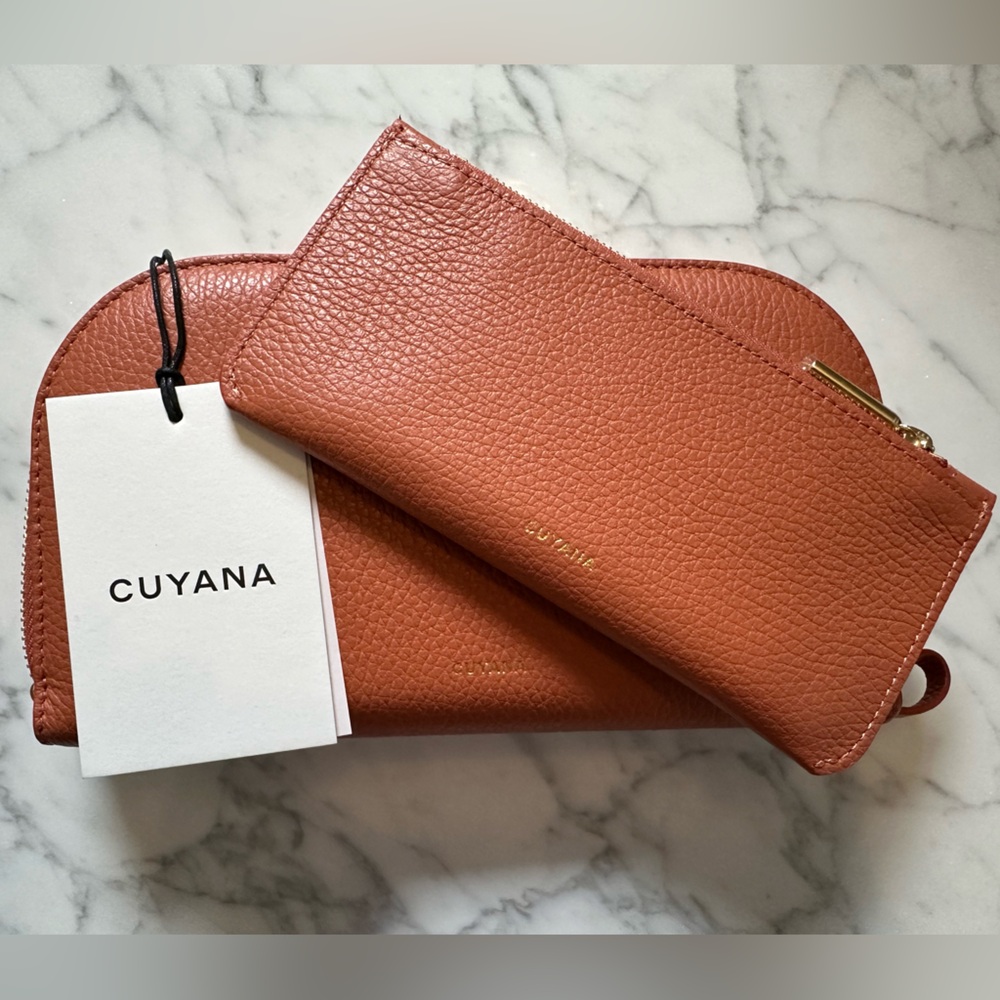 Cuyana Duo Zip Wallet Terracotta- New with Tags, Dust Bag